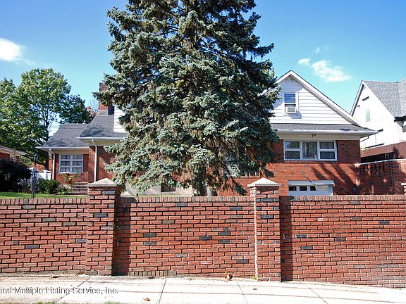 3rd image of 58 Holly St