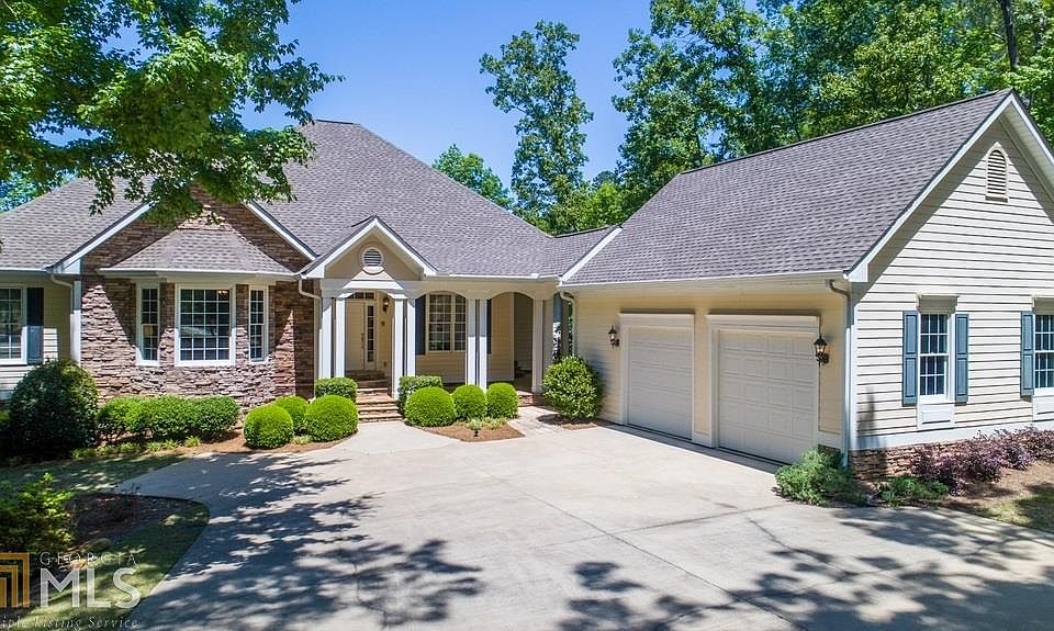 1st image of 213 Reynolds Dr