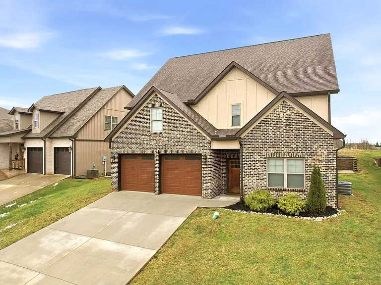 9924 Winding Hill Ln — Photo 15