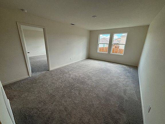 5th image of 5718 Roadhouse Dr