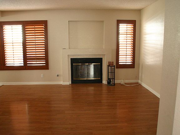 5th image of 10210 Northridge Dr