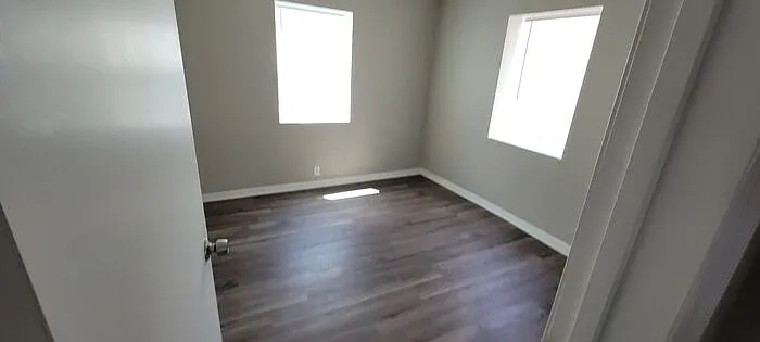 4449 N Jackson Ave — Photo 6