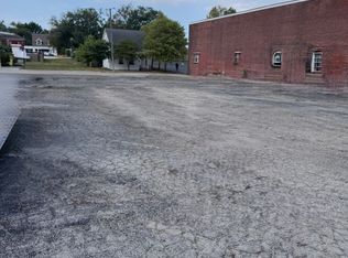 302 N High St #PL1, Belleville, IL 62220