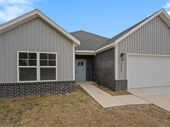 1151 Scott St, Gentry, AR 72734