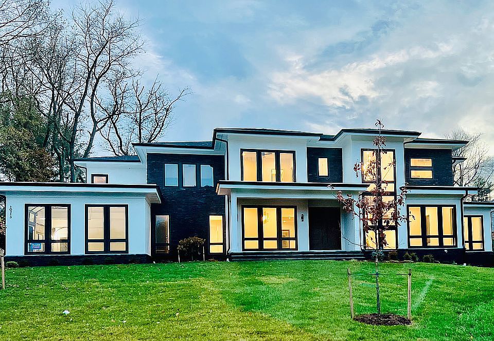 1st image of 10213 Martinhoe Dr