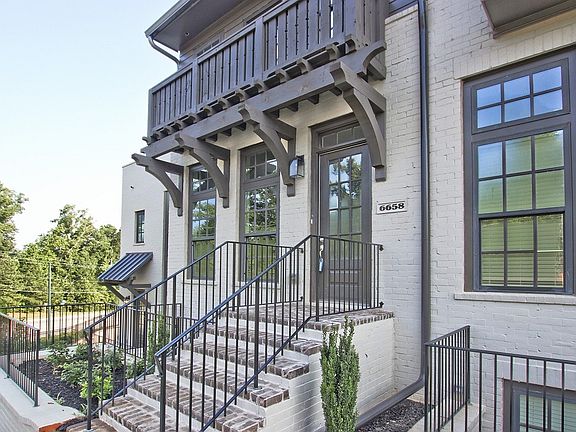 Front Elevation Note Sample product photo. Actual exterior and interior selections may vary by home