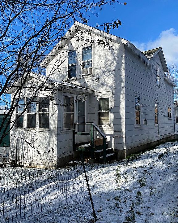 1st image of 613 2nd St S