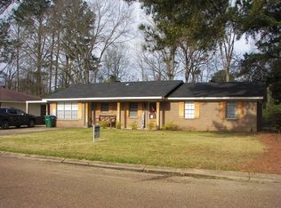 842 Windsor Rd, Grenada, MS 38901