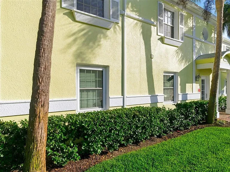 5174 Beach Dr SE #D — Photo 66