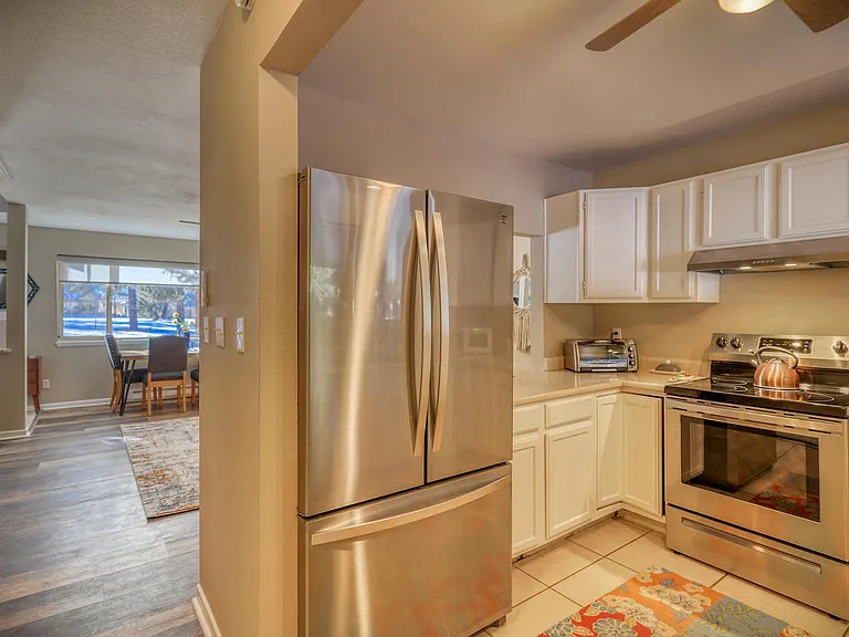 302 Talisman Dr #37 — Photo 9