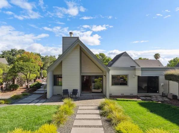 21326 Via Colombard, Sonoma, CA 95476