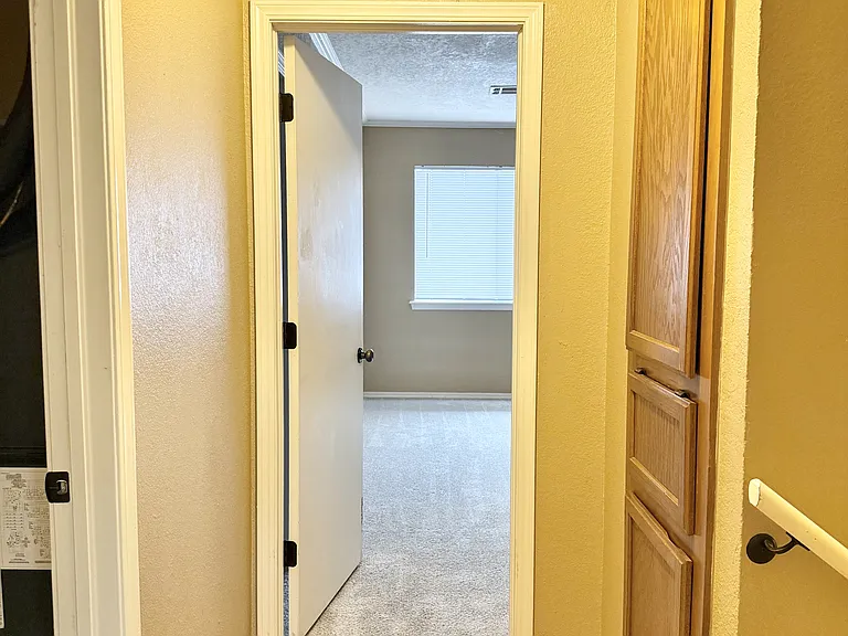 1334 Eastgate Dr #1 — Photo 19