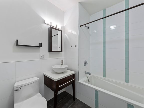5th image of 719 Dean St #1F
