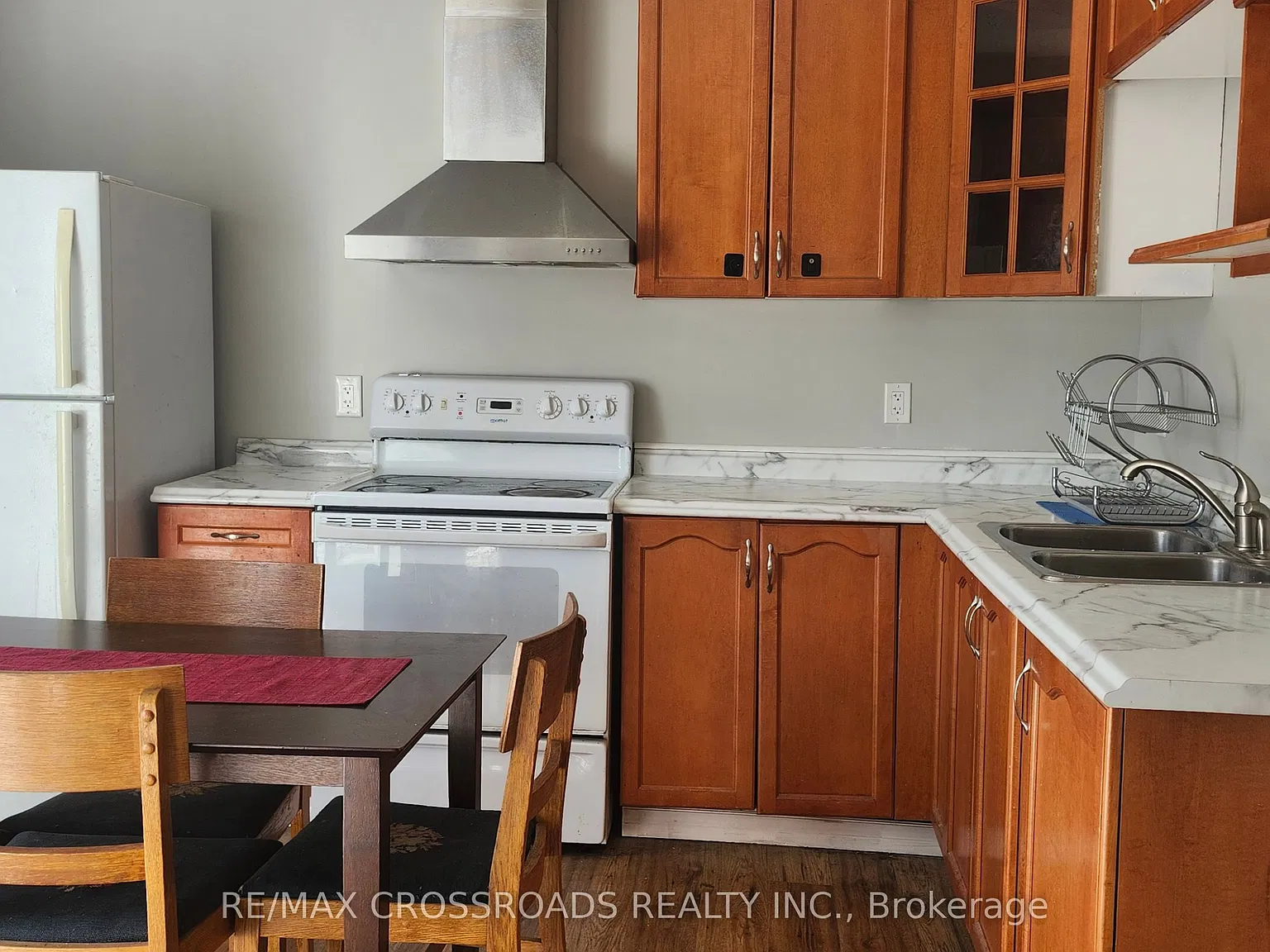2 bed, $1,650 — Photo 4