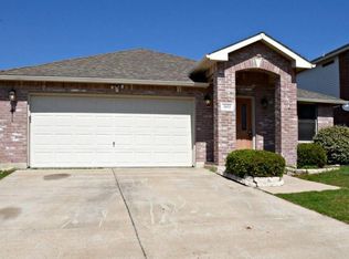 2633 Tuscan View Dr, Fort Worth, TX 76131