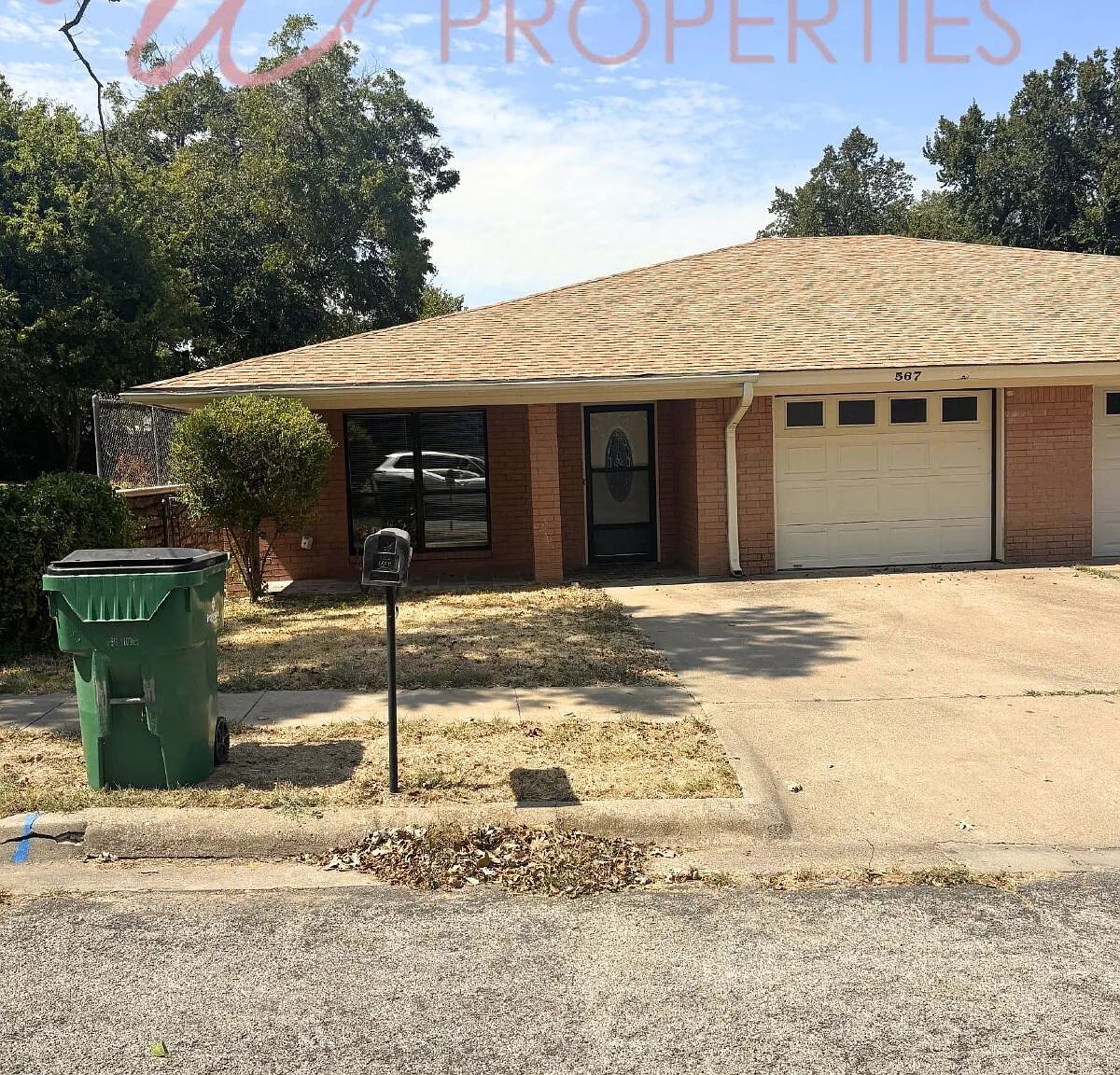 2 bed, 2.0 bath, 1240 sqft, $1,400 — Photo 1