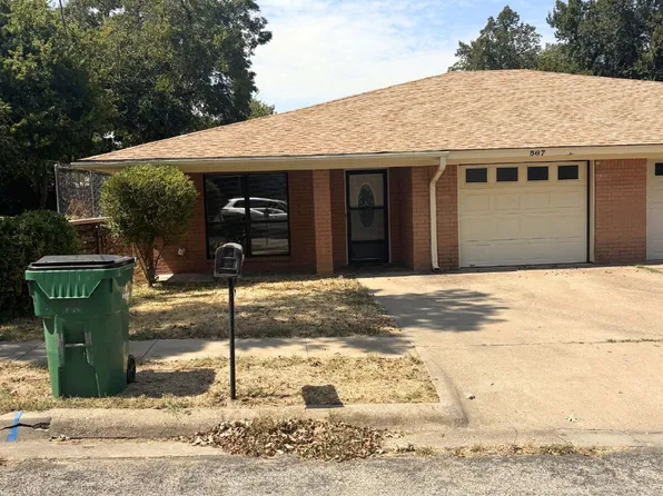 567 W College St, Stephenville, TX 76401