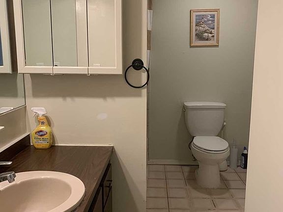 4th image of 549 Anderson Ave #3