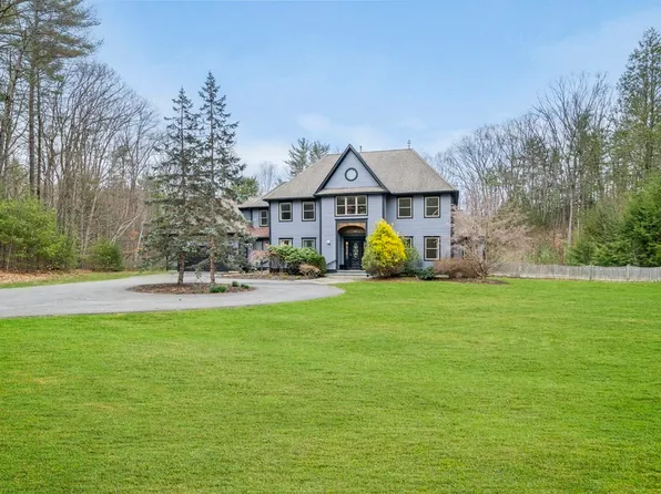 57 Buffam Rd, Pelham, MA 01002