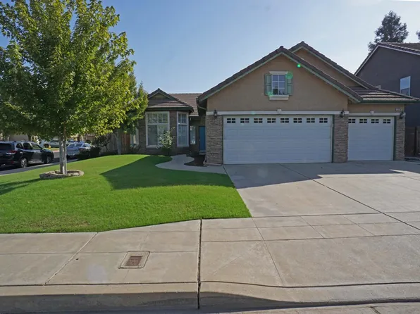 2778 Rall Ave, Clovis, CA 93611