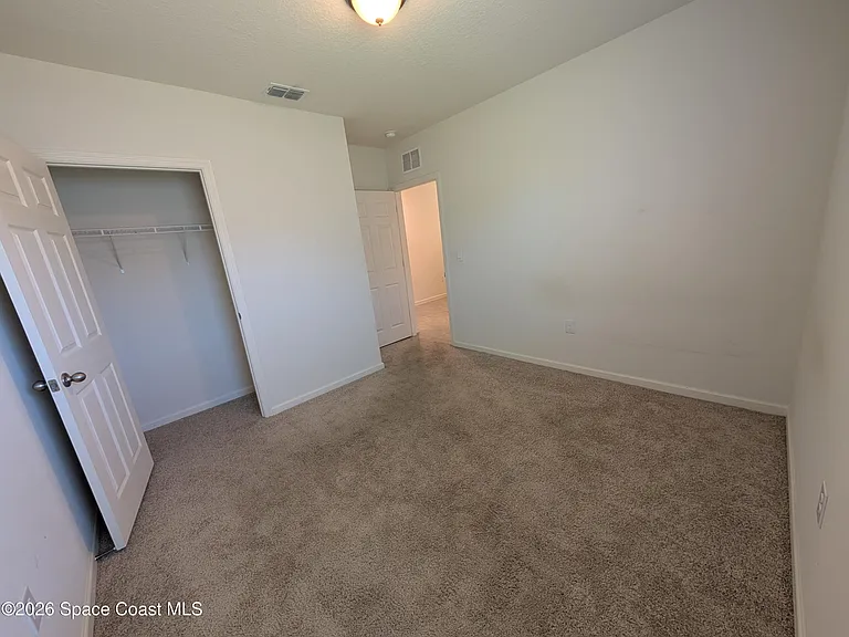 1606 De Groodt Rd SW — Photo 5