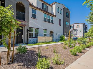 2216 E Hidalgo Ave, Phoenix, AZ 85040