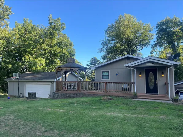 11116 Quail Dr, Sainte Genevieve, MO 63670