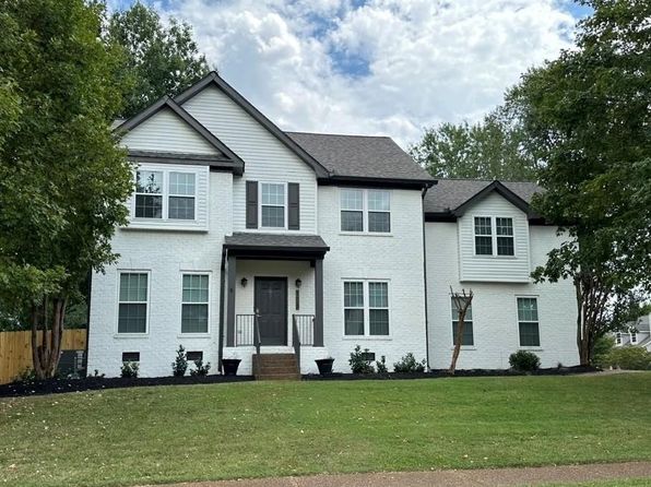106 Golden Meadow Ln