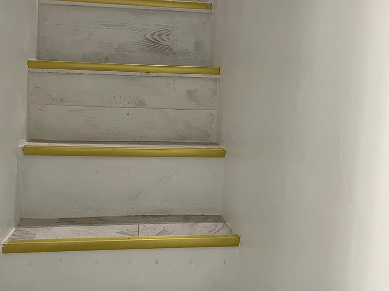 278 Campbell Ave #2 — Photo 8