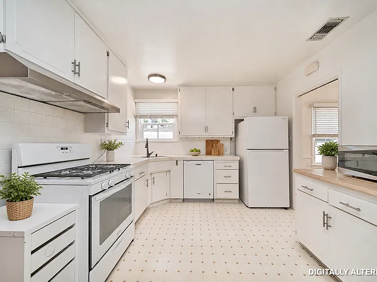 4820 Hampton Rd — Photo 30