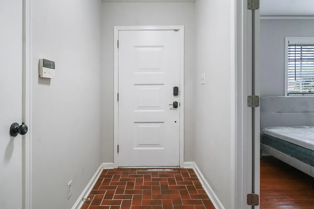 Photo 1 of 10 - Merrimac Dr - Montgomery, AL Room 2 Near Front Door - Merrimac Dr