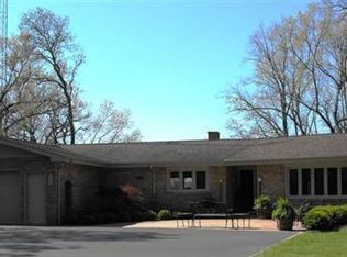 1613 Springhill Rd, Warsaw, IN 46580