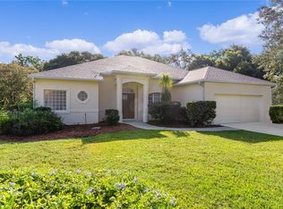 5251 Grove Mnr, Lady Lake, FL 32159