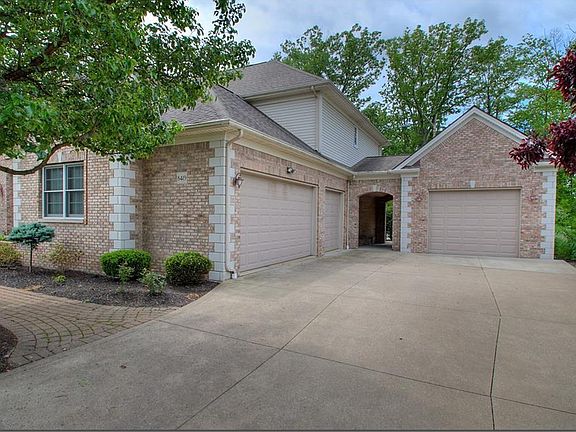 3rd image of 8419 Forestview Cir