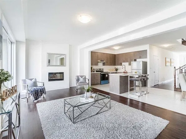 45 Calabria Dr, Caledon, ON L7C 4L2