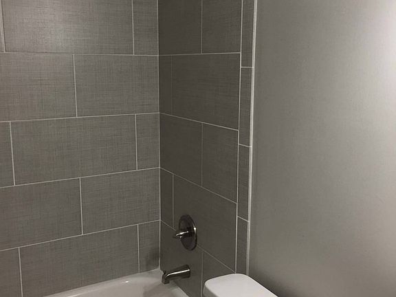5th image of 1530 N 55th Dr APT A