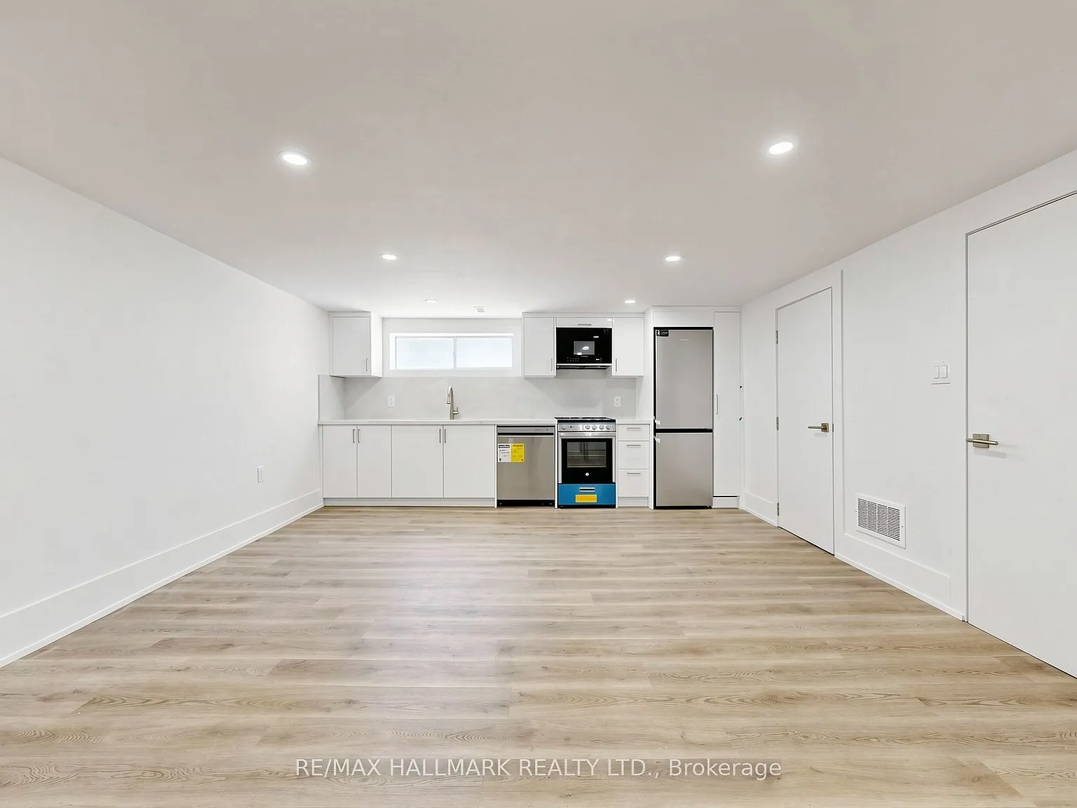 2 bed, $1,790 — Photo 4