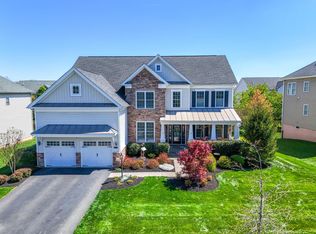 5853 Waterloo Bridge Cir, Haymarket, VA 20169