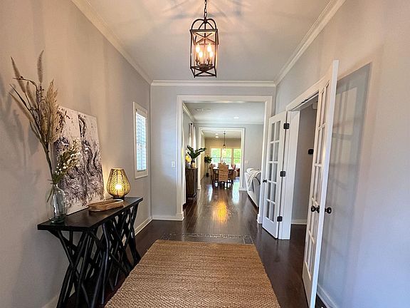 3rd image of 1557 James Hill Way