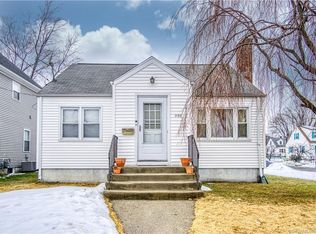 598 Clark St, Bridgeport, CT 06606