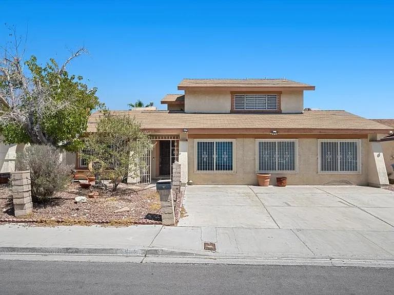 3618 Redwood St — Photo 54