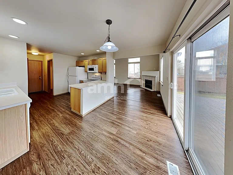 8905 134th St E — Photo 6