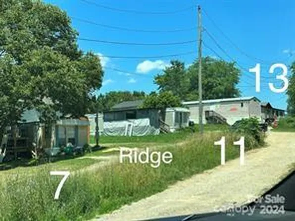7-11 Thirteen Jack St, Candler, NC 28715