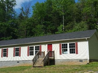 596 Stoner Hollow Rd, Natural Bridge Station, VA 24579