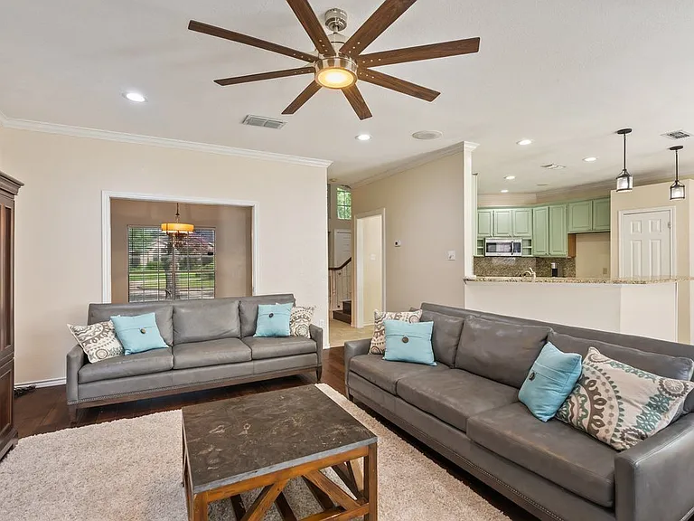 7030 Chiswick Dr — Photo 3