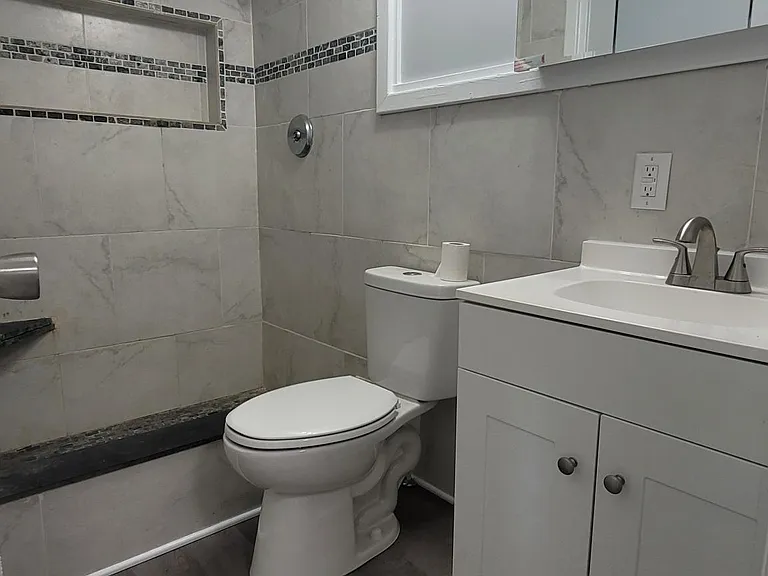 44 Racoon St — Photo 8