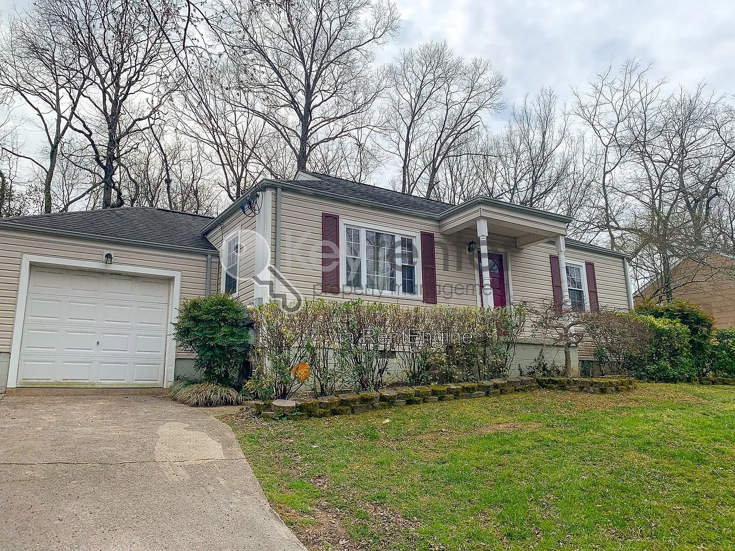 2 bed, 1.0 bath, 1031 sqft, $1,600 — Photo 2
