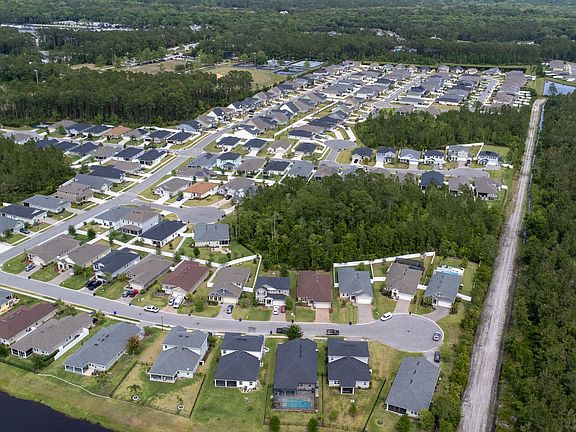 2nd image of 543 Aventurine Ave