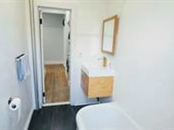 1175 Anderson Avenue image 5 of 6