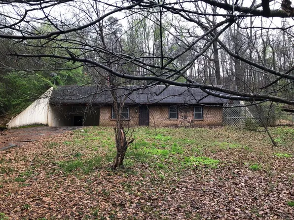 3026 Essex Rd, Bessemer, AL 35023